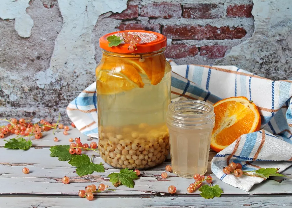 White currant compote with orange