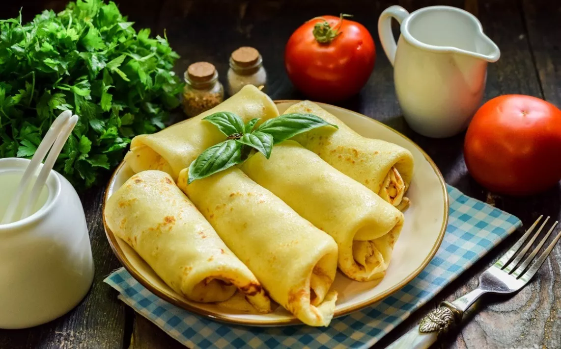 Pancakes with minced meat and cheese