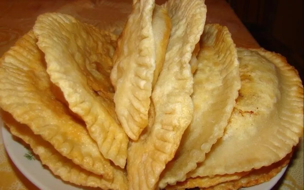 Cheburek with chicken mince