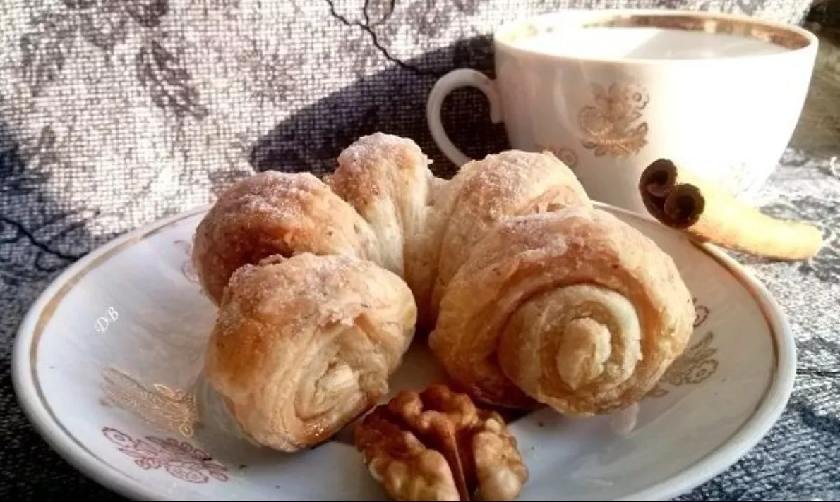 Cinnamon curlers without yeast