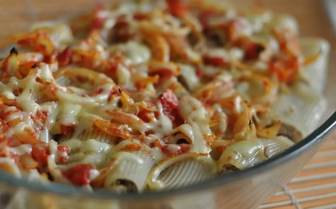 Stuffed pasta in the oven