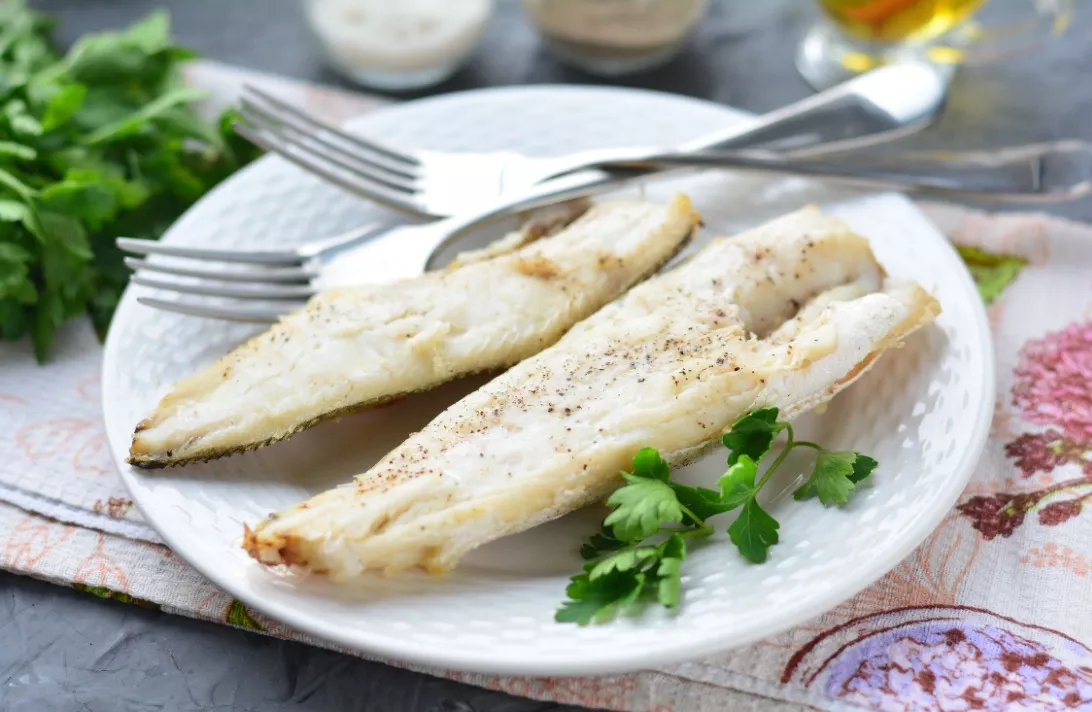 Hake with lemon in the oven