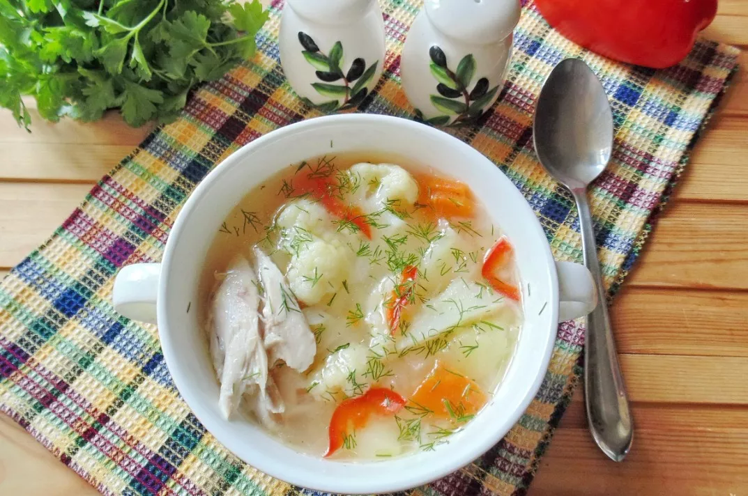 Turkey soup with cauliflower