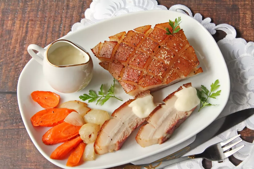 Pork in the oven with a crispy crust