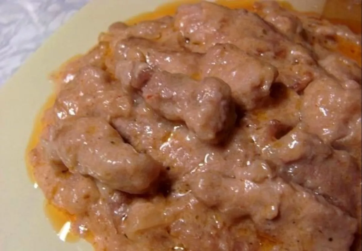 Pork stroganov