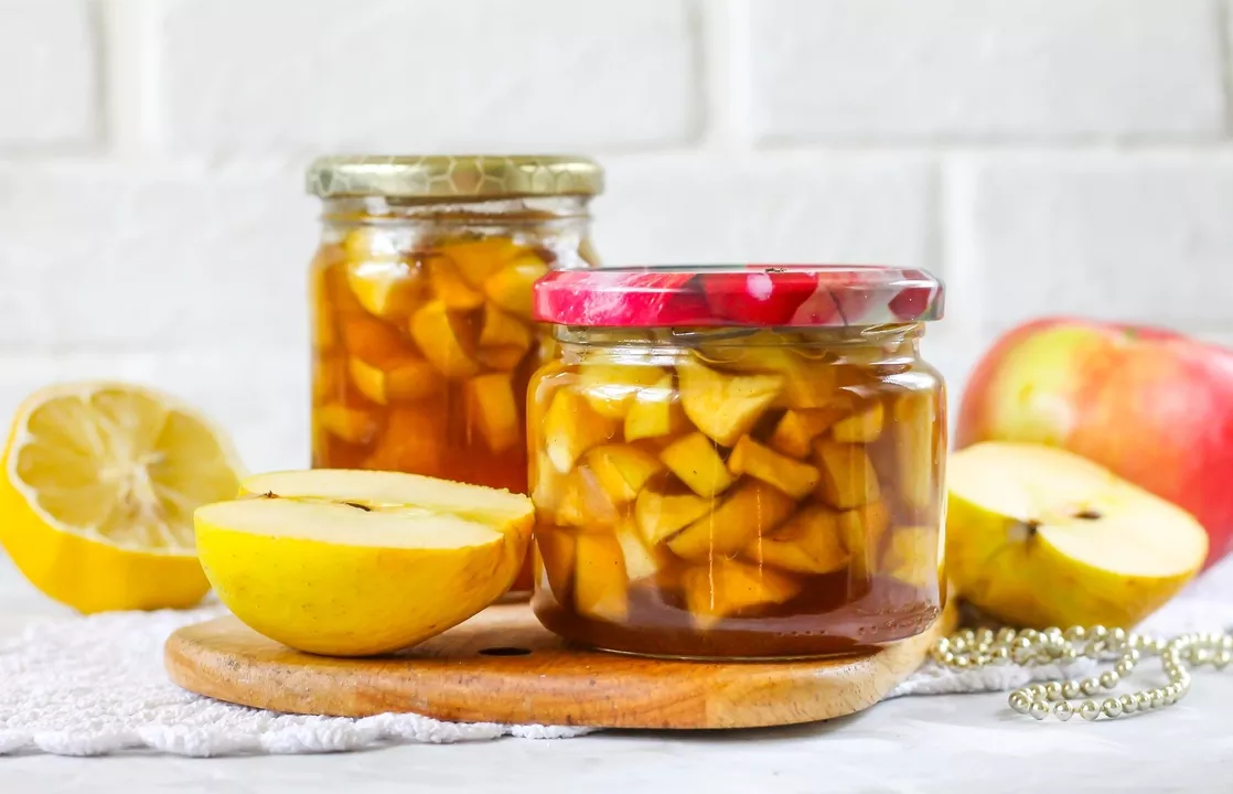 Canned filling for apple pies for the winter