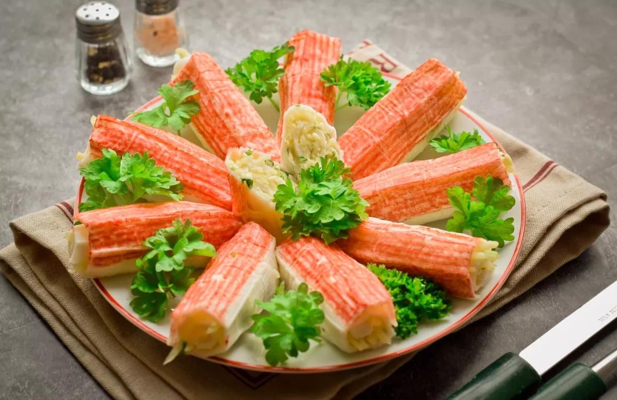 Crab stick rolls with cheese