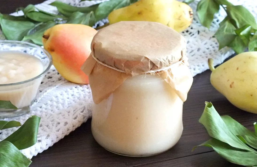 Pears with condensed milk for the winter