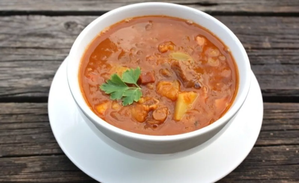 Lentil soup with smoked meats