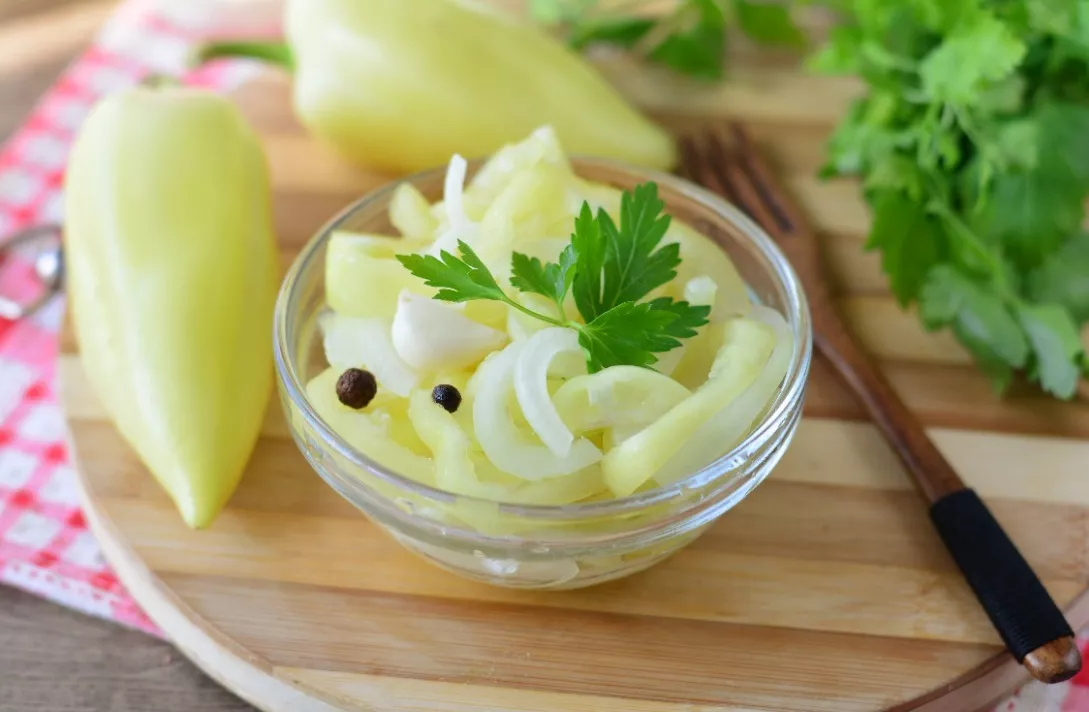 Pickled peppers with onions