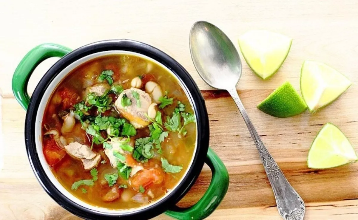 Mexican bean soup