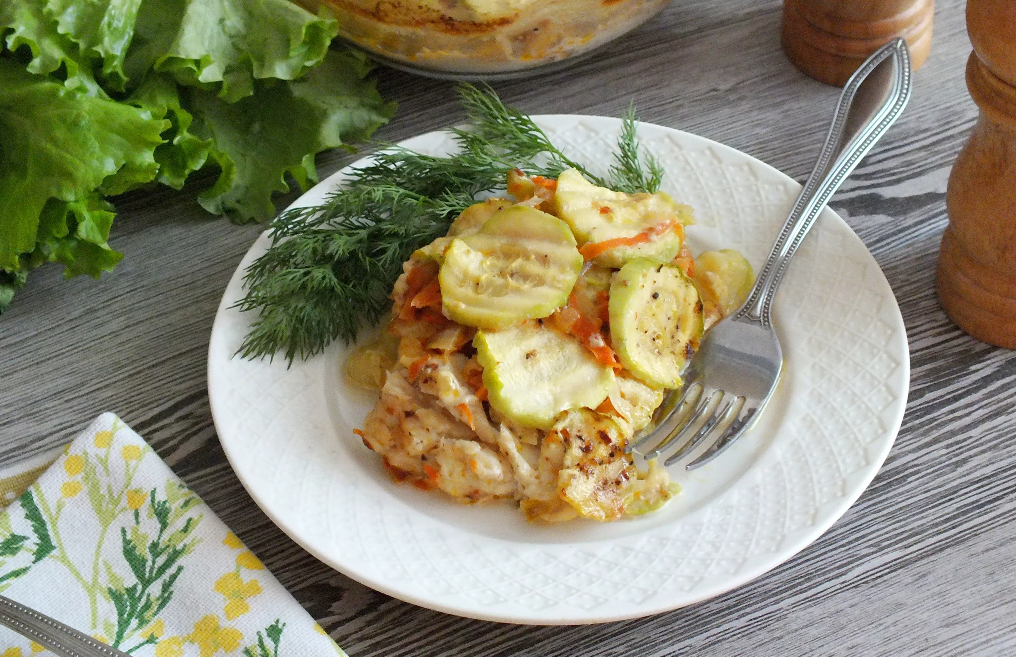 Oven-baked cod with zucchini