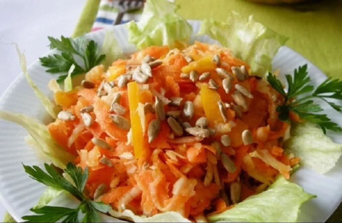 Salad with carrots