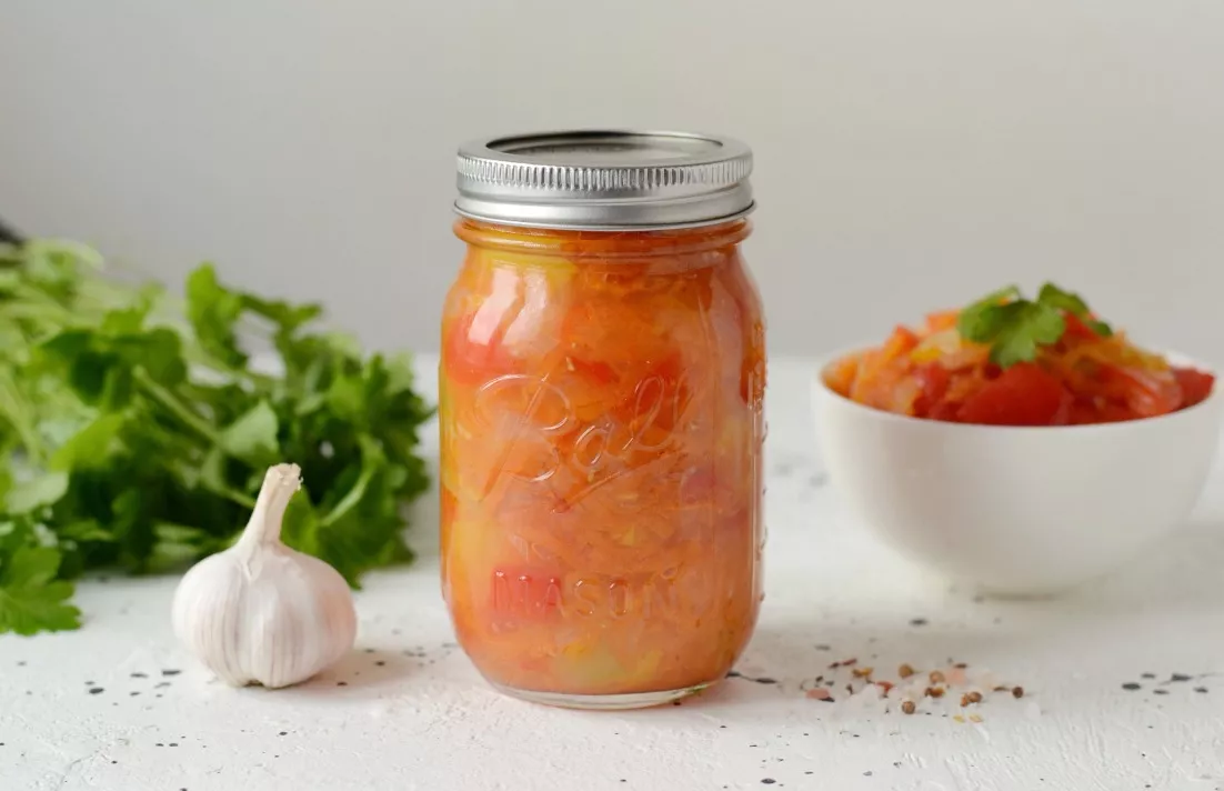 Hungarian salad with carrots for the winter