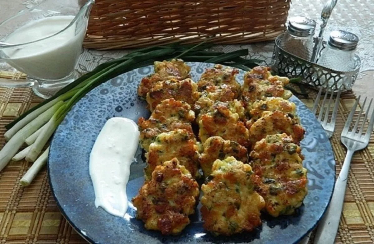 Chicken pancakes with cheese and herbs