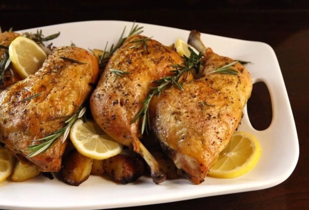 Chicken legs with potatoes and rosemary