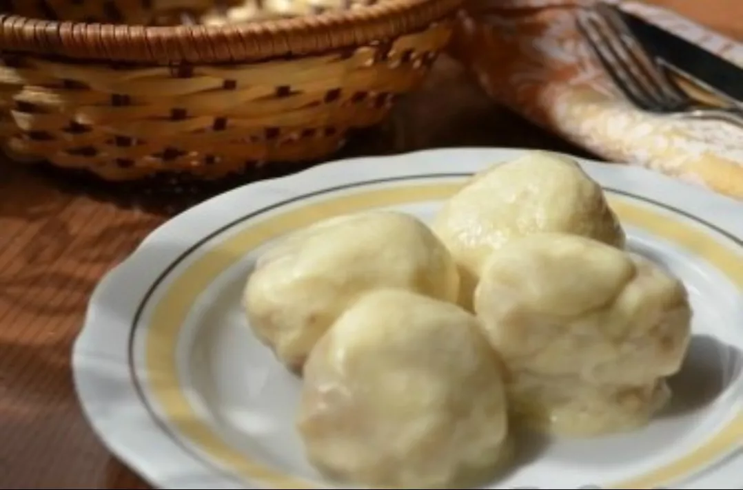 Fish dumplings in sauce