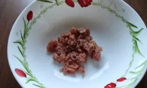 I wash the seabass fillet and wipe it with napkins, then grind it twice through a meat grinder, this way the minced meat will be more hom...