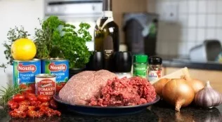 Prepare all the ingredients.