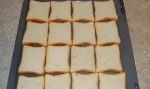 I offer the simplest recipe for making hot sandwiches from a few available ingredients. So, we need a base - this is shaped bread.