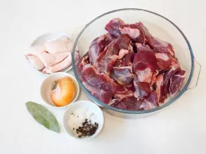 Prepare all the ingredients.