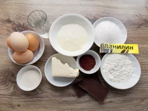 Turn on the oven to heat up to 180 degrees.