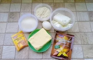 Prepare the ingredients for making the cake.