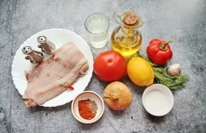 Prepare all the necessary ingredients. Wash the vegetables and, if necessary, peel them.