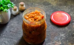 Pre-sterilize the jar and lid by steaming or in the oven. Fill the jar with rice and eggplant.