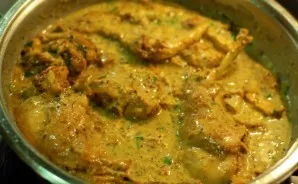 Return the rabbit to the sauce, brush and serve.