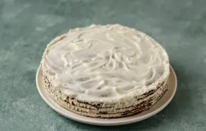 Coat the cakes with the resulting cream. It is more convenient to do this if you put the cakes in a baking ring. Put in the refrigerator ...