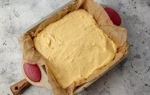 Put the pumpkin mass in a baking dish lined with baking paper. Bake in an oven preheated to 180 degrees for 45-50 minutes. Remove the bak...