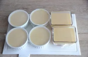 After removing from the oven, the souffle will be in the form of jelly, this is normal. Cool slightly, cover with cling film and put in t...