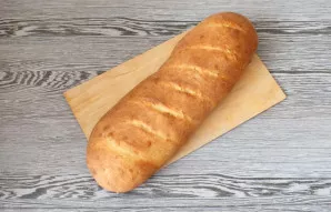 After the time has passed, remove the baguette from the oven and let it cool.