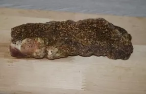 Check the meat after 7-10 days. If you want, you can leave it to hang longer and dry more. The exact time depends on the humidity in the ...