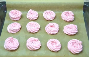 Place the marshmallows on the baking sheet. Prepare 2 standard baking trays in advance, as much as you need for this amount of marshmallo...