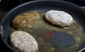 On medium heat, fry on both sides until golden brown.