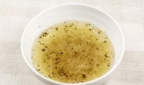 To give the shrimp a richer taste, marinate them for 10-15 minutes. For this marinade, add grated garlic to taste, a little salt and grou...