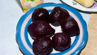 Boil beets with skin.