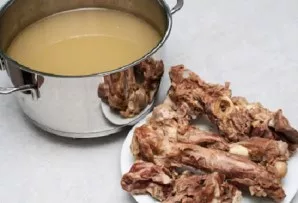 The broth also needs to be boiled in advance. An excellent option for its base would be meat with bones (in this case, lamb). Boil the br...