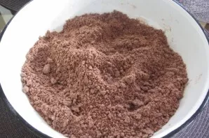 Mix the flour mixture and the butter mixture until there are no large pieces left.