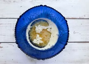 Add vegetable oil and mix well.