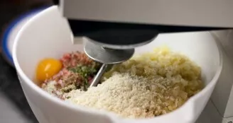 Mix the third part of the prepared onion and all the other ingredients for dumplings (eggs, salt, pepper, cheese, oregano and the mince i...