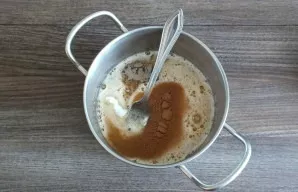 Add honey, soda, cardamom. Stir again.