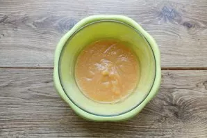 Heat the mass until sugar and gelatin dissolve. The mass must become homogeneous. This can be done over low heat or in the microwave, hea...