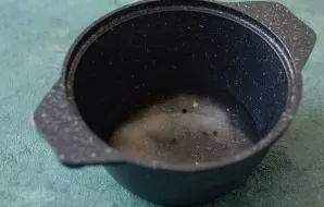 For the marinade, boil water with sugar and salt. When they dissolve, add bay leaf and peppercorns. Boil for 2-4 minutes, add vinegar at ...