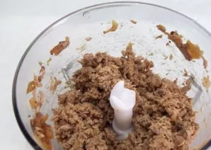 You can take the prepared minced meat and fry it with onions, salt and spices.