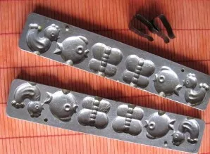 Special molds or any other should initially be anointed with oil, so that later it is possible to easily remove the sweets.