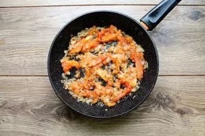 transfer the fried vegetables to the bowl.