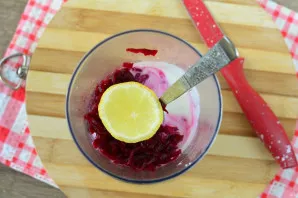 Squeeze lemon juice to taste.